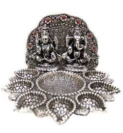 Laxmi-Ganesha-Deepak2