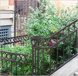 Outdoor Iron Stair Railings: Trendy Entry