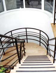 Simple Elegant Staircase Handrail