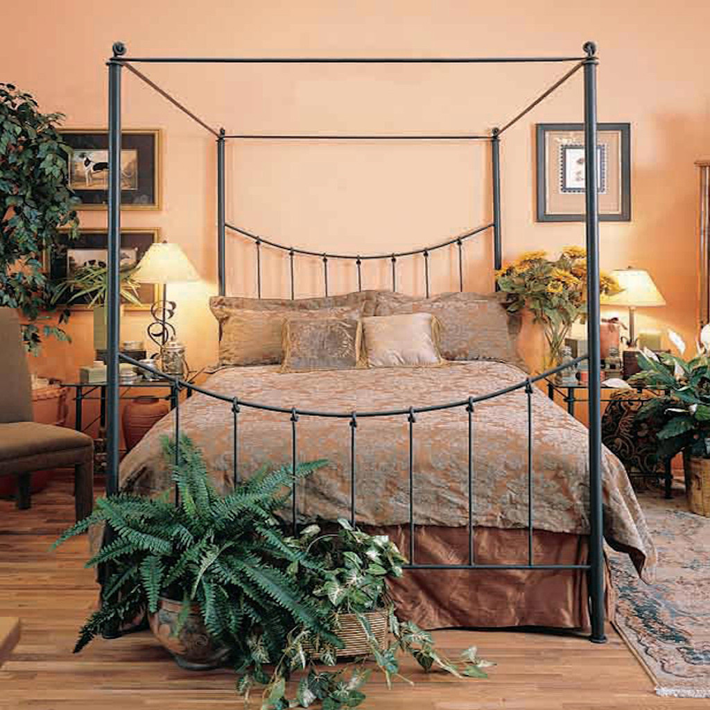 canopy-bed3